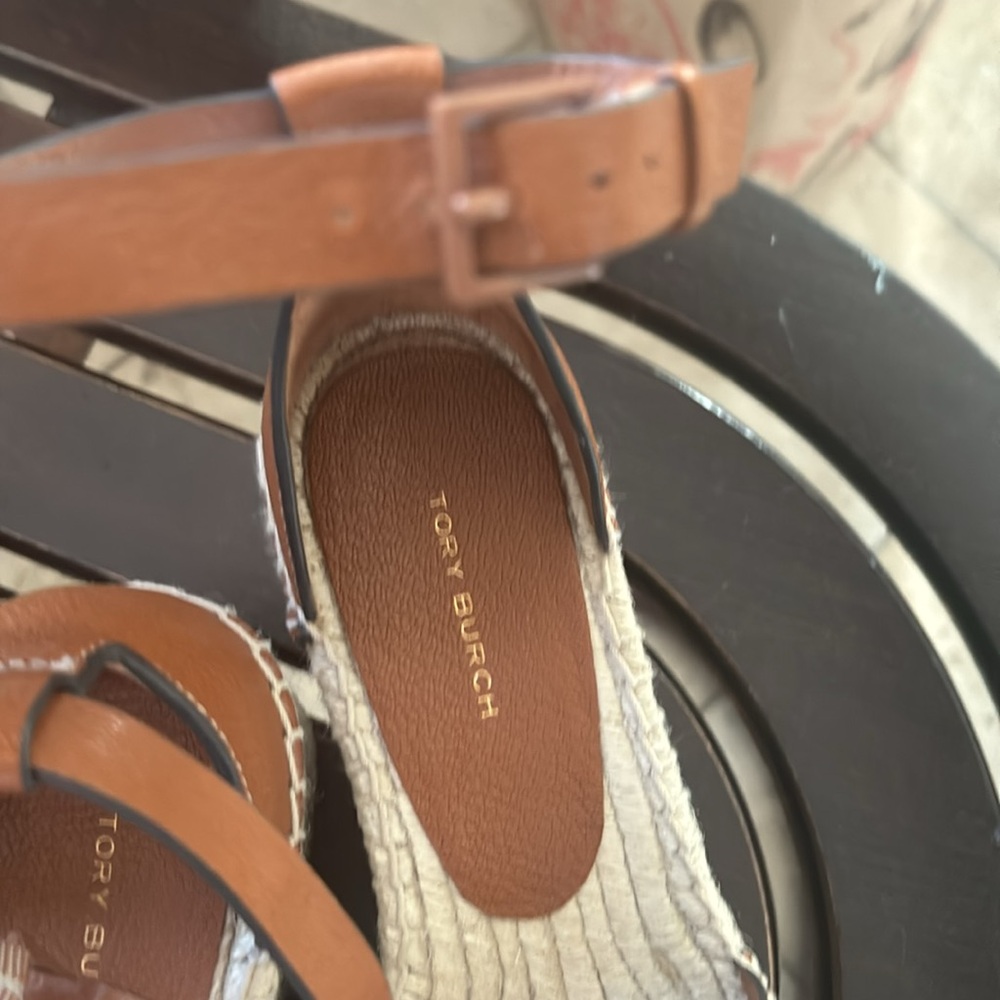 TB platforms - Picture 2 of 12